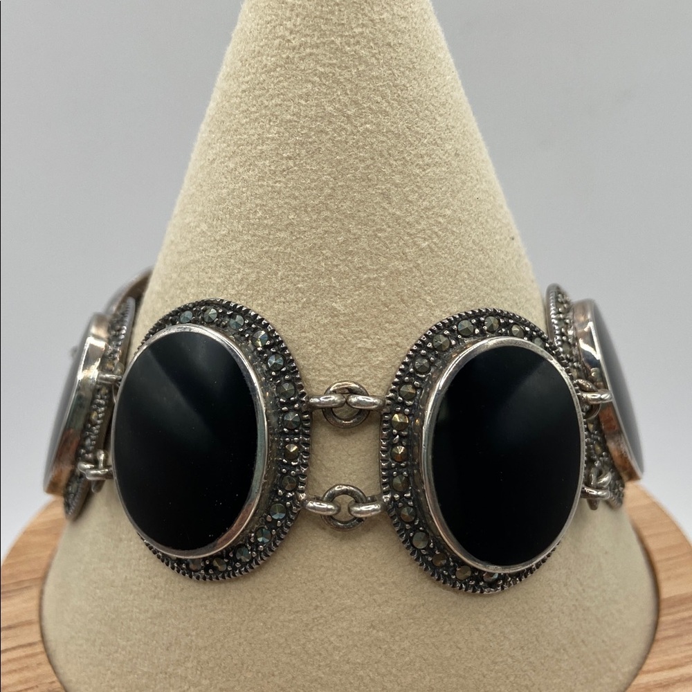 Vintage Sterling Silver 925 Oval Black Onyx Marcasite Bracelet 7 1/2”L